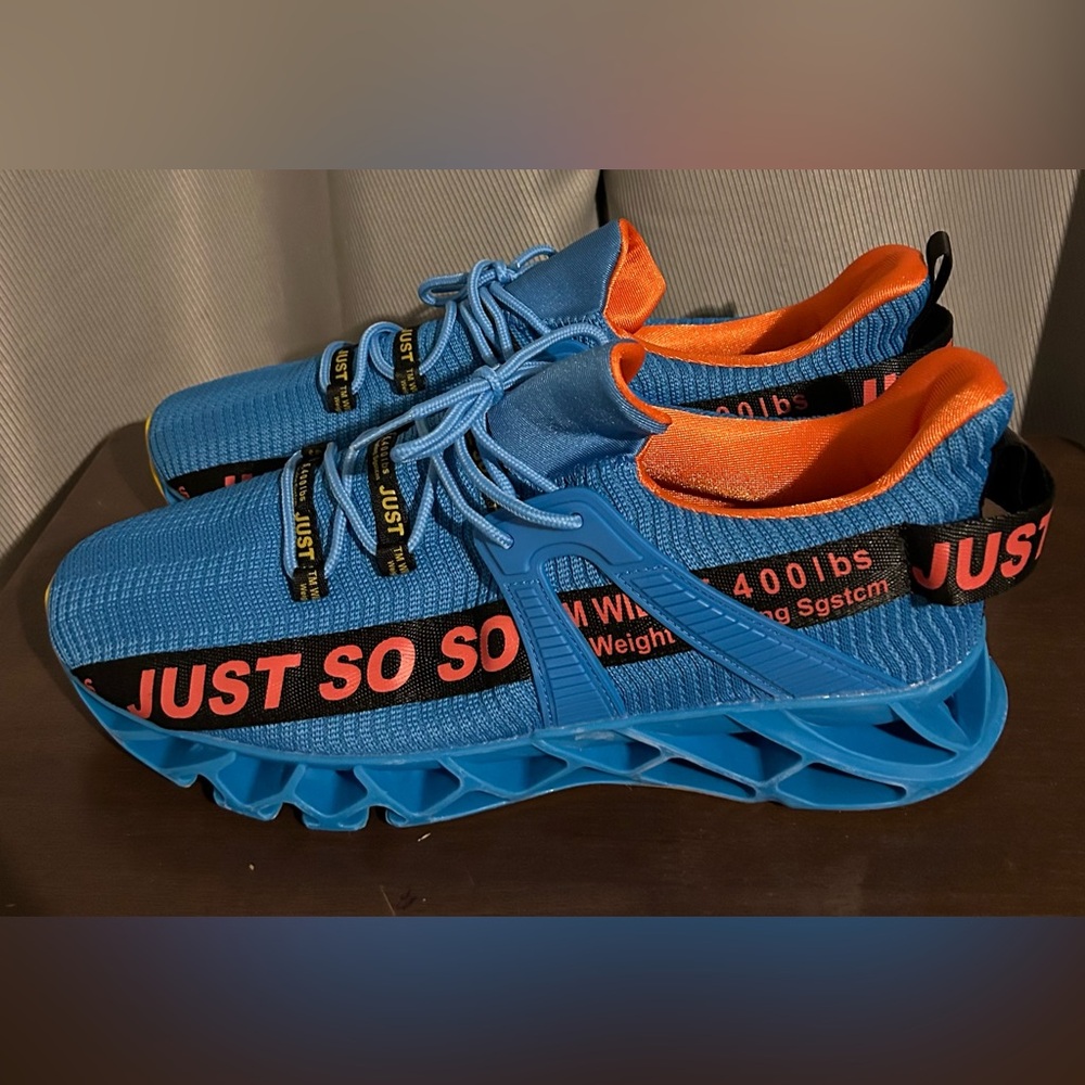 Men's Size 13 Just SoSo Shoes